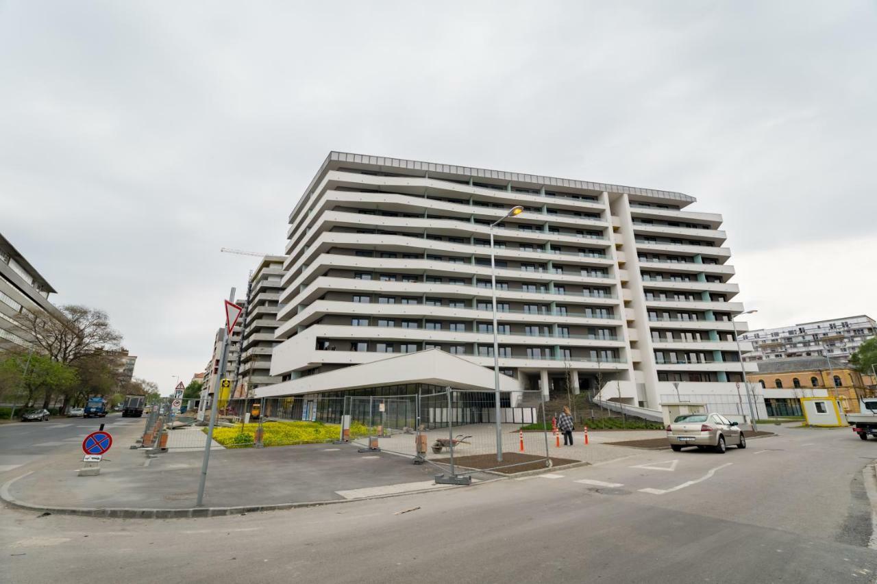 Bpr Chic White Home With Terrace & A/C & Garage Boedapest Buitenkant foto